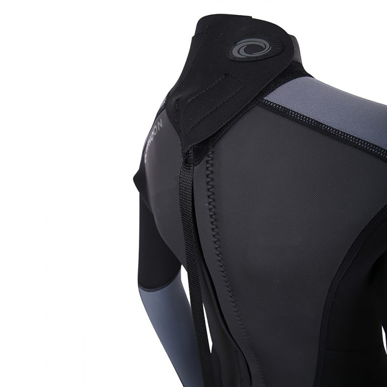 Typhoon Swarm3 Wetsuit For Youth - Black / Graphite