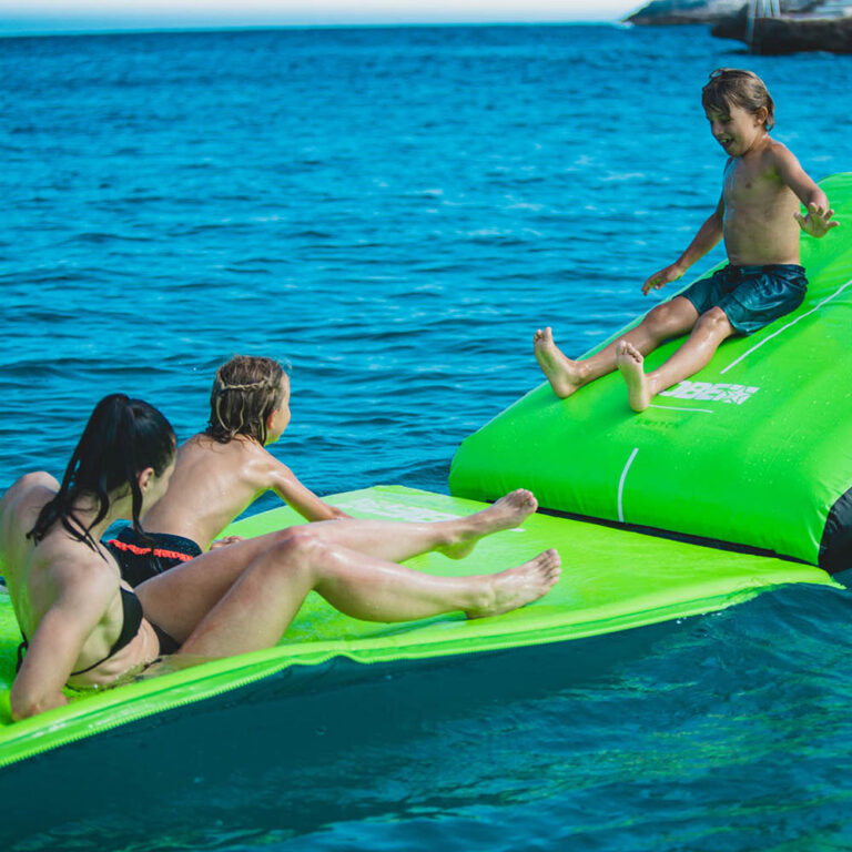 Jobe Manta Floating Mat - Image