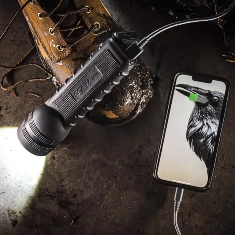 Coast GX40R Waterproof Rechargeable Focusing Torch, 3000 lumens - Image